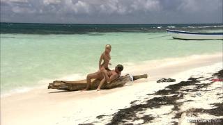 Jennifer Love has Amazing Sex on a Beautiful Deserted Beach 10