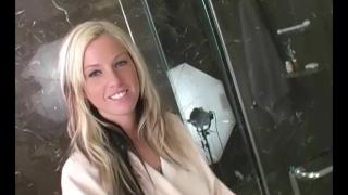 Yanks Blonde Tricia Oaks Toys her Pussy 2