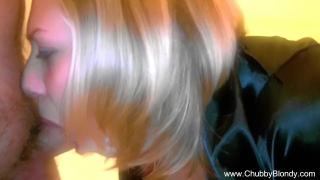 Shimmering Blonde Italiano Blowjob 9