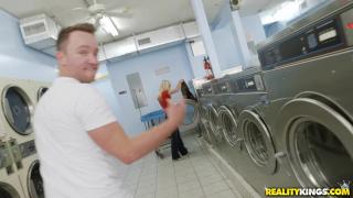 Horny MILF Laura Bentley Gets Fucked in a Laundromat 2