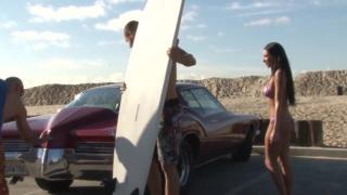 Anissa Kate,on the Road 66 - Les Surfeurs 2