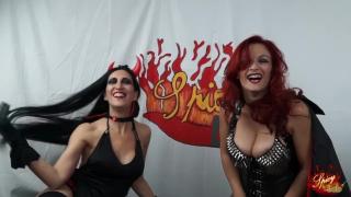 Halloween Lesbo Party Con Le Pornostar MILF Luna e Mary 3