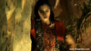 Seductive Indian Babe Dancing 7