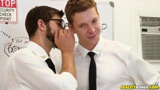 Reality Kings - Crystal Rush Gets her Holes Filled by Airport Security 2