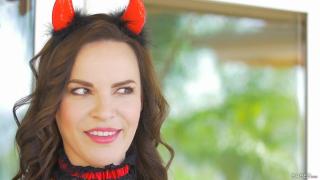 Babes - Dana DeArmond has a Threesome with Teen Trick-or-treaters 1