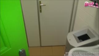 Sex Auf Toilette - Horny School Slut Fucks on the Toilet the Big Cock 1