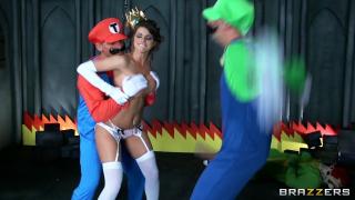 Brazzers - Princess Brooklyn Chase Gets Saved by the Mario Bros 11