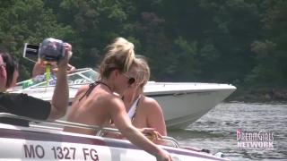 Home Video Voyeur Topless Boat Ride 1