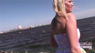 Tampa MILF will get Naked anywhere 3