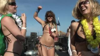 Girls Show Pussy in VIP OF MTV Beach Party 5