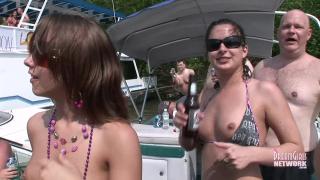 Amazon Drinking Milk of of Pussy at Party Cove Doublepenetration