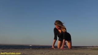 Hot Flexi Girl Alisa Adelson Loves Naked Yoga on the Beach 3