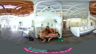 VRHUSH Petite Chloe Amour Lets her Boyfriend Creampie her on the Couch 5