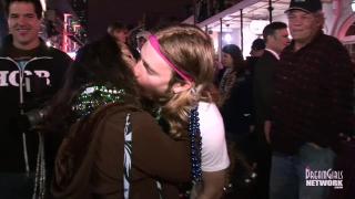 Gorgeous College Chicks Flash and make out with Strangers on Bourbon St 11