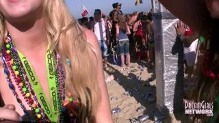 Awesome College Teen Tits Flashed during Texas Beach Party 10