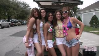 Tampa Gasparilla Party Girls Flash Tits and make out 11