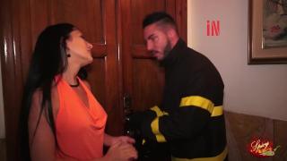 Slutty Housewife Fuks the Fireman 1