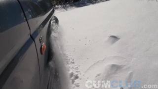 Cum Club: Land Rover 4x4 Crash + Swallowing a Big Cum Load Outdoors 3