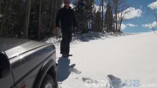 Cum Club: Land Rover 4x4 Crash + Swallowing a Big Cum Load Outdoors 5
