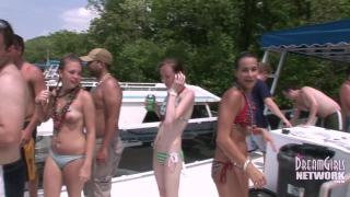 College Teens Party Naked at Lake of the Ozarks 12