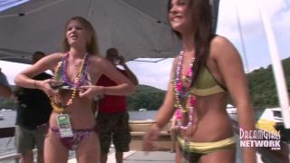 Hot Girls in Bikinis Dance & Start to get Naked Party Cove 9