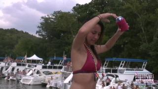 Lake of the Ozarks Party with Dancing Topless Chicks 2