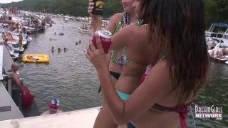 Lake of the Ozarks Party with Dancing Topless Chicks 7