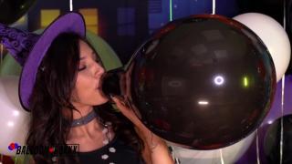 Kitty Carrera Sexy Witch Halloween Balloon Bash - AmateurBoxxx 4