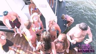 Hot Girls Parting Naked on Boats Lake of the Ozarks 1