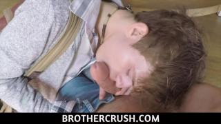 Stepbrother Crush-Boy Sucks Older Stepbrother’s Fat Cock for a Ride 2