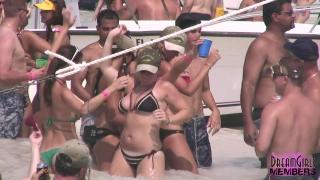 Sexy Bikini Girls Bump Grind & Show their Tits in Miami