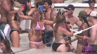 Sexy Bikini Girls Bump Grind & Show their Tits in Miami 3