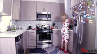 Fucking Kiki Daire in the Kitchen before Dinner 1