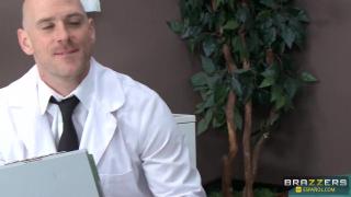 Brazzers - Peta Jensen went to Gynecologist and Gets Examined 1