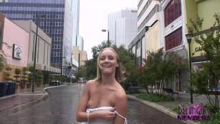Real Amateur Porn Wild Blonde Gets Buck Naked in the Middle of Downtown Tampa 8teen - 1