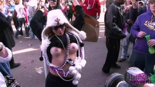 Big Glorious Tits Flashed on Bourbon St during Mardi Gras 1