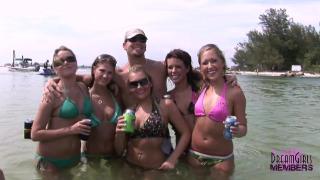 Hot Bikini Girl make out Party in Florida 12