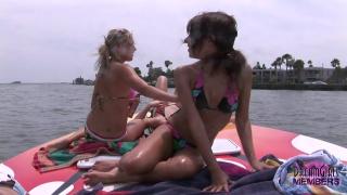 Hot Bikini Girl make out Party in Florida 3