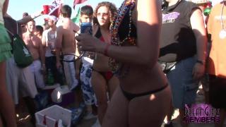 Getting Hot Girls to Flash at Wild Spring Break Beach Party 12