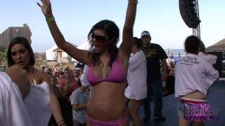 Hot Bikini Coeds Twerk & Show Tits on Spring Break 3