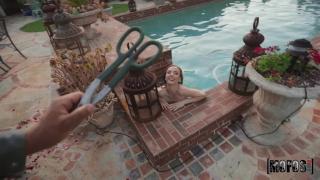 Bisex MOFOS - Perv Gardener Catches Teen Karla Kush Naked in the Pool TubeCup - 1