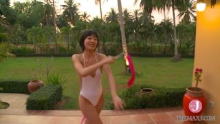 Japanese Teen Play with a Yoga Ball and Showers off at the Beach [BKOH-001] 11
