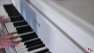 Georgia Jones and Uma Jolie Fucking on a Piano with Face Sitting 1