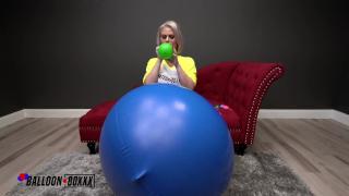 Bit Titty MILF Casca Akashova Blows 2 Pop & SUCKS Cock - Balloon Boxxx 1