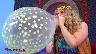 Hot Hippie Girl Blows to Pop & Strips Naked - Balloon Boxxx 2