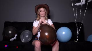Kara Lee's Wild Horses Balloon Party - Balloon Boxxx 3