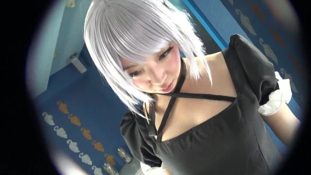 【hentai Cosplay】Japanese Cosgirl with Big Boobs and Silver Hair gives a Hot Handjob! - 2