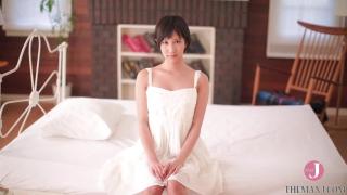 Gorgeous Japanese Babe with Short Hair Loves to Seduce with her Tongue... [HODV-21041] 1
