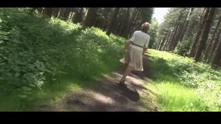 INXESSE RADICAL XSTREAMS LADY SONIA THE LADYPISSER RETURNS PEEING HERE & THERE - BRITISH PEE MILF 1