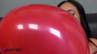 Alina Belle's Valentines Day Surprise - Balloon Boxxx 9